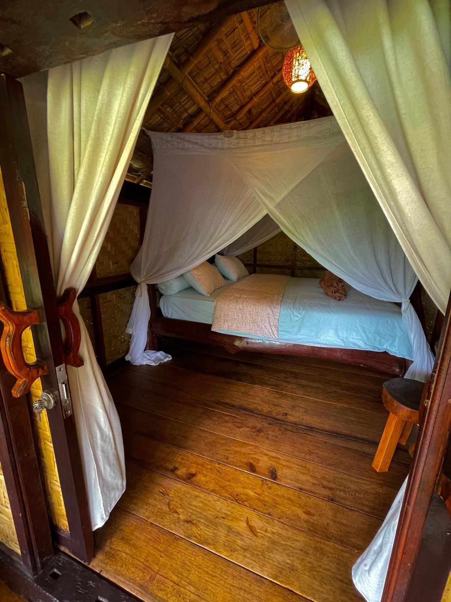 Hotel Rinjani Lighthouse Senaru Exterior foto